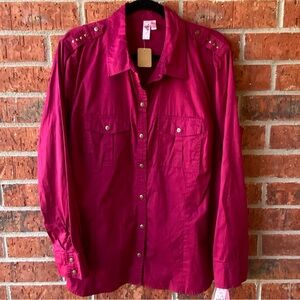 NWT Dolled Up Sz 1X Magenta Button Up Shirt Studded Shoulders Cotton Lon…